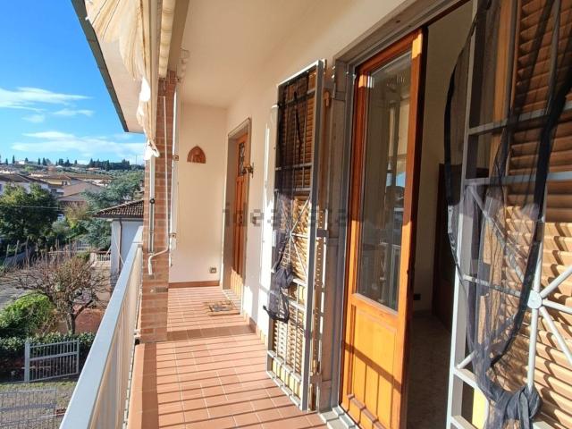 Appartamento in vendita di 130 m² in Via Costituzione, 19
