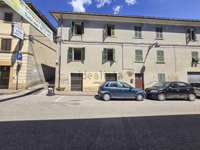 Appartamento in vendita di 130 m² in Via Calabiagio