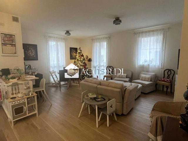 Appartamento in vendita di 130 m² in Via Camillo Benso Conte di Cavour, 17