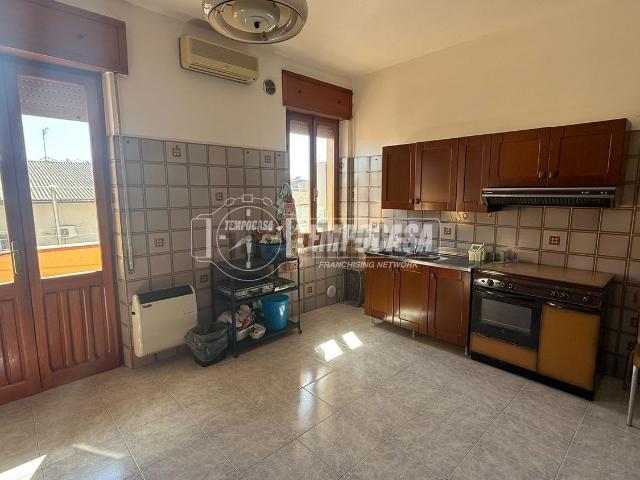 Appartamento in vendita di 130 m² in Via Campania, 111