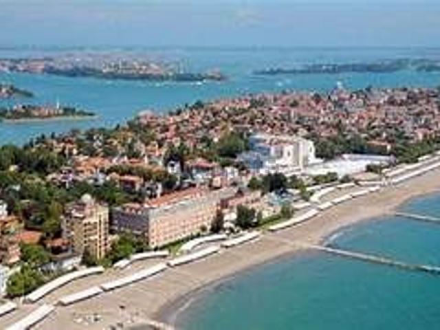 Appartamento in vendita di 130 m² in Via Candia, 24