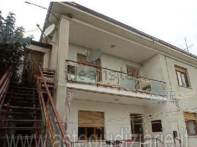 Appartamento in vendita di 130 m² in Via Cannella