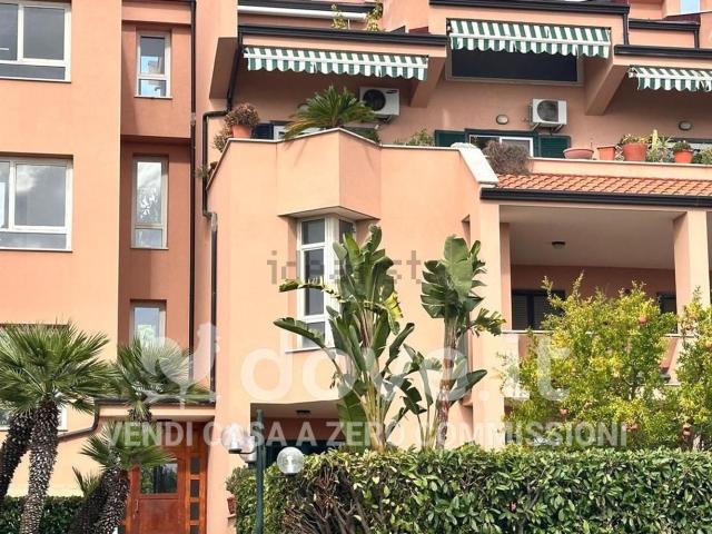 Appartamento in vendita di 130 m² in Via Caprioli, 7