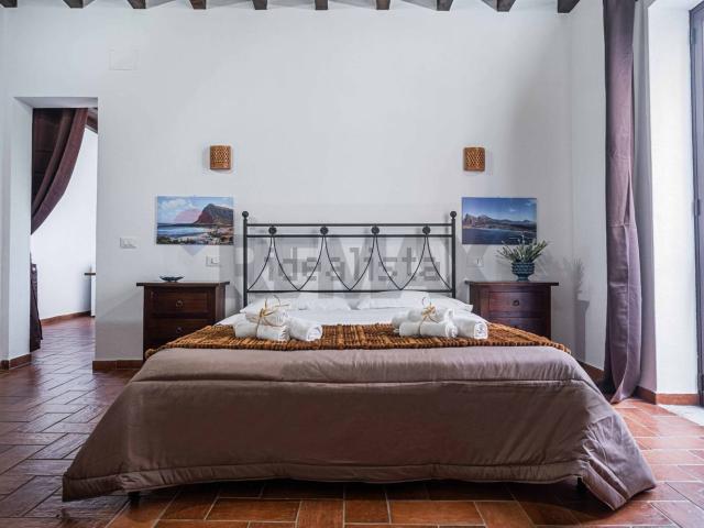 Appartamento in vendita di 130 m² in Via Cassaretto, 60
