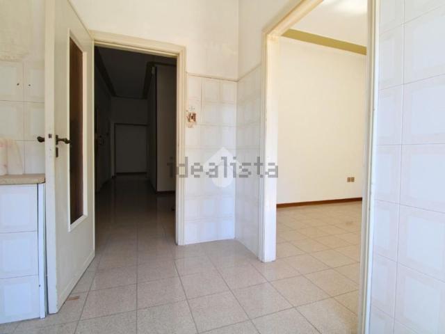 Appartamento in vendita di 130 m² in Via Ciro Menotti, 133