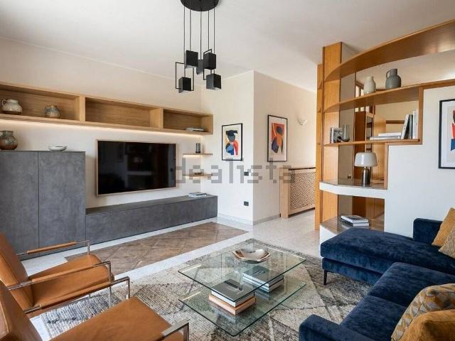 Appartamento in vendita di 130 m² in Via A. Castriota, 5