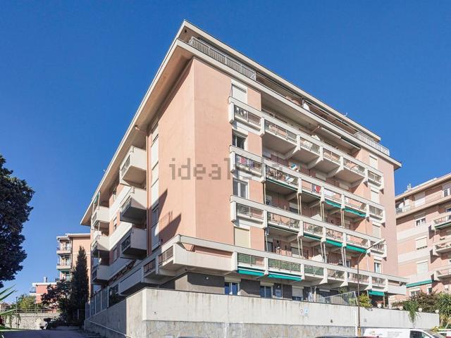 Appartamento in vendita di 130 m² in Via Amedeo Pescio, 8