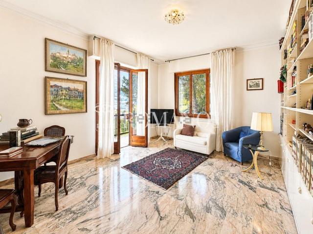 Appartamento in vendita di 130 m² in Via Amerigo Vespucci, 48