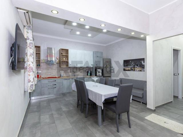 Appartamento in vendita di 130 m² in Via Antonio Locatelli, 28
