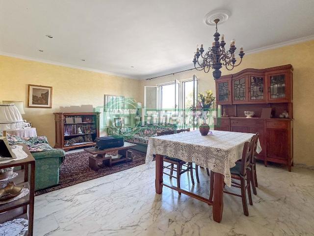 Appartamento in vendita di 130 m² in Via Anguillarese, 18