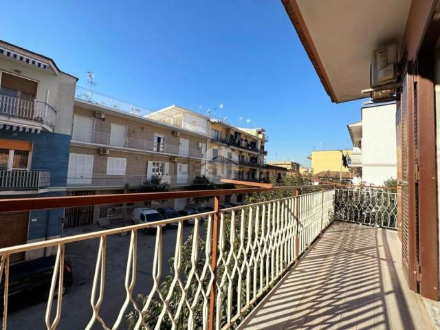 Appartamento in vendita di 130 m² in Via Aniello Falcone, 2