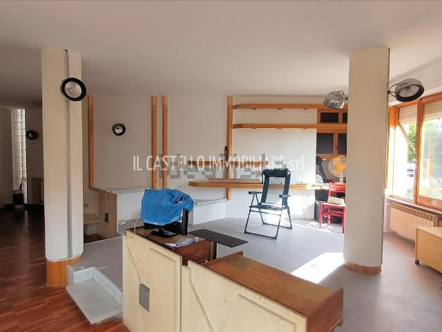 Appartamento in vendita di 130 m² in Via Abetone, 7