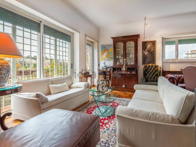 Appartamento in vendita di 130 m² in Via Agostino Bassi