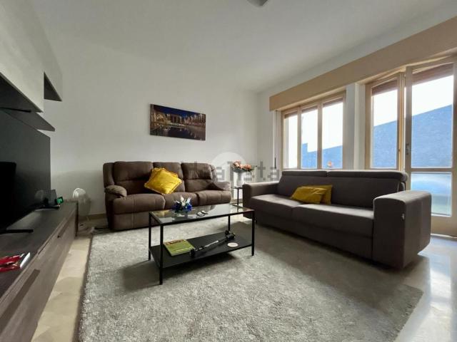 Appartamento in vendita di 130 m² in Via Ala Ponzone, 5