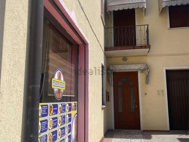 Appartamento in vendita di 130 m² in Via Aldo Moro