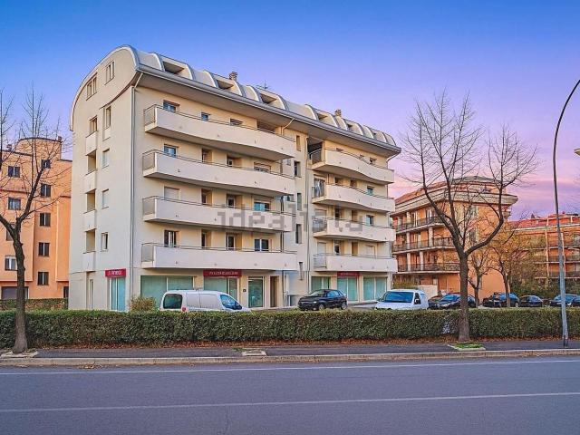 Appartamento in vendita di 130 m² in Via Alessandrini, 27