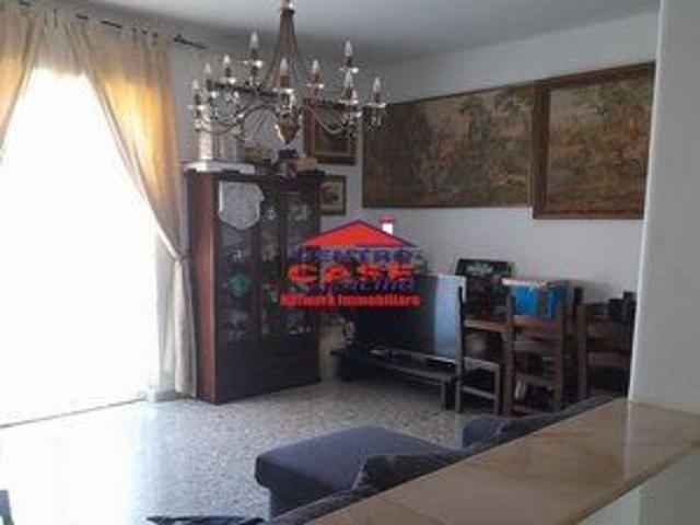 Appartamento in vendita di 130 m² in Via Alessandro Manzoni