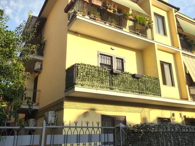 Appartamento in vendita di 130 m² in Via Alfredo Blasi, 61