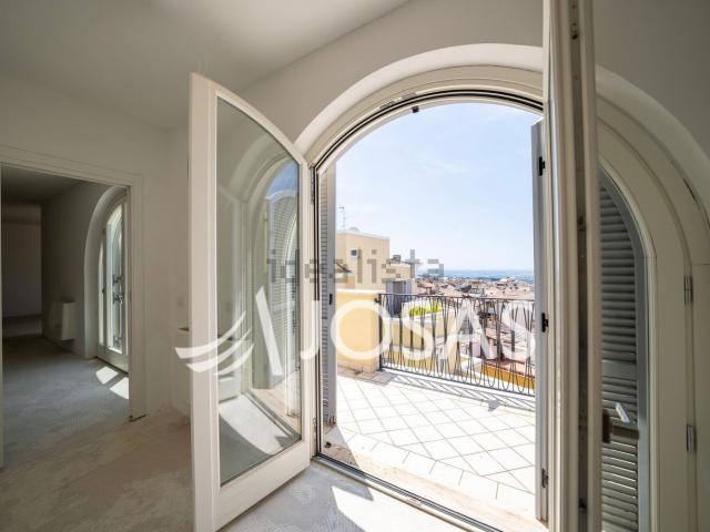 Appartamento in vendita di 130 m² in Via Aurelio Saffi
