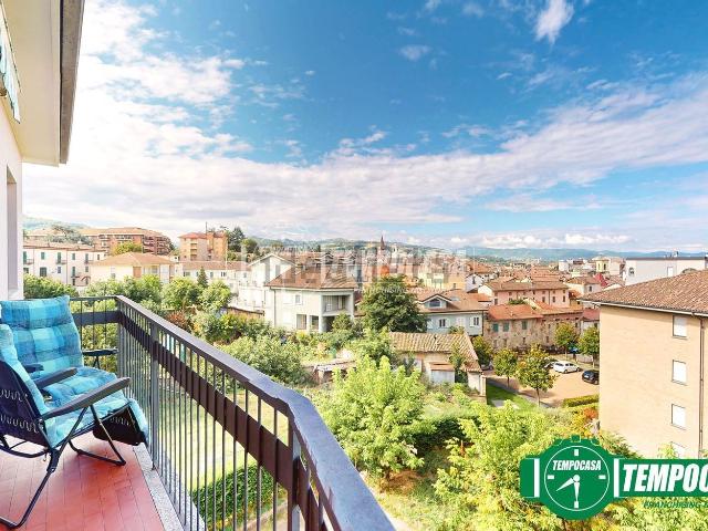 Appartamento in vendita di 130 m² in Via Avvocato Antonio Grattarola