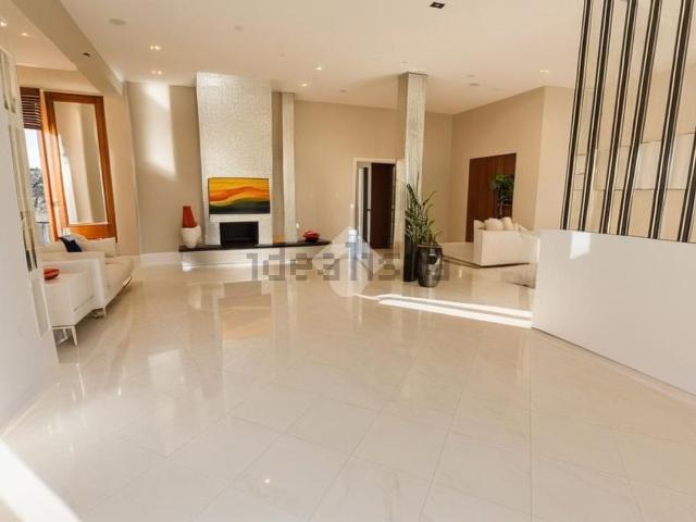 Appartamento in vendita di 130 m² in Via Aversa, 127