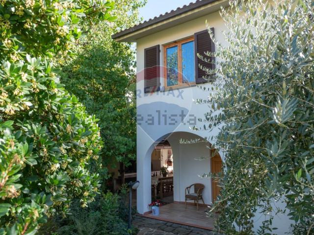 Appartamento in vendita di 130 m² in Via Borro al Prato, 1