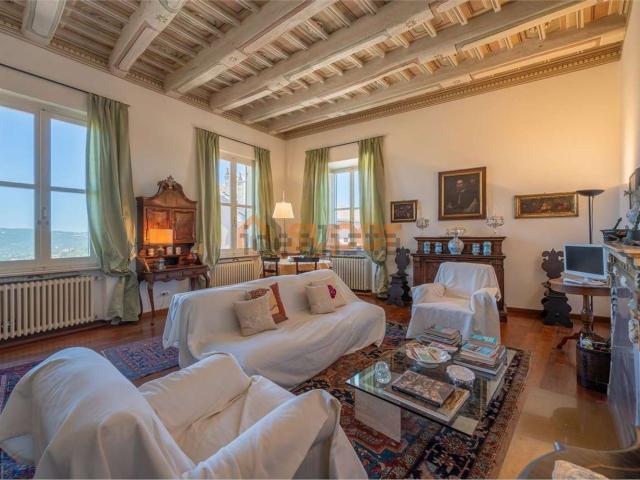 Appartamento in vendita di 130 m² in Via Bartolo
