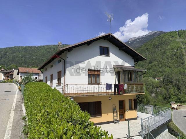 Appartamento in vendita di 130 m² in Via Beccaroi, 33