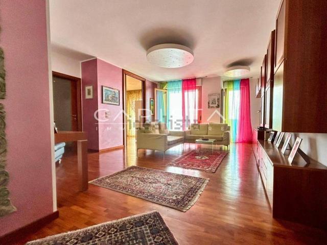 Appartamento in vendita di 130 m² in Via Bengasi