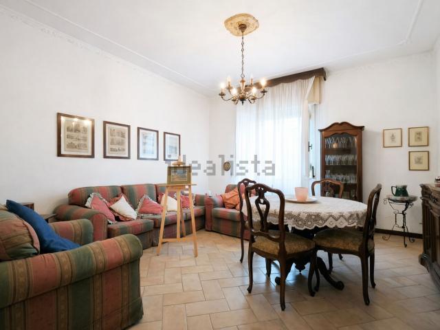 Appartamento in vendita di 130 m² in Via Bertoloni