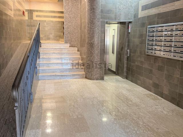 Appartamento in vendita di 130 m² in Via G. Carducci, 83