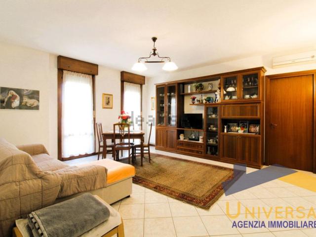 Appartamento in vendita di 130 m² in Via G. Matteotti