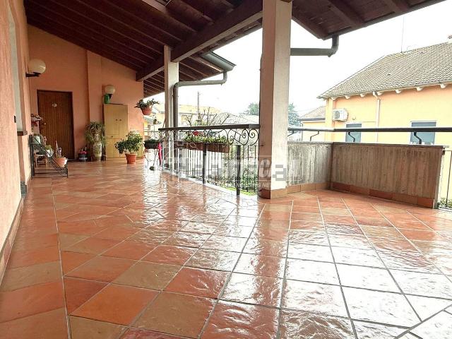 Appartamento in vendita di 130 m² in Via G. Pascoli, 3