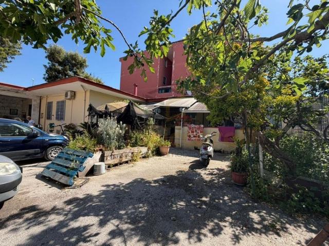 Appartamento in vendita di 130 m² in Via G. Romagnosi