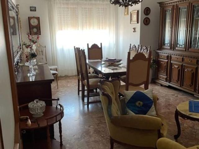 Appartamento in vendita di 130 m² in Via Gabriele Pepe, 23
