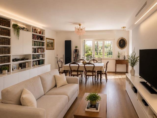 Appartamento in vendita di 130 m² in Via Ghisalba, 131