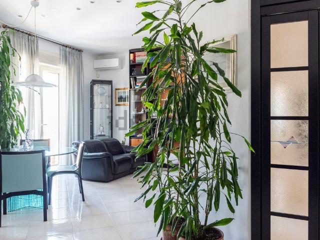 Appartamento in vendita di 130 m² in Via Giuseppe Capaldo, 10