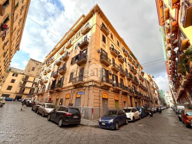 Appartamento in vendita di 130 m² in Via Giuseppe Antonio Pasquale, 44