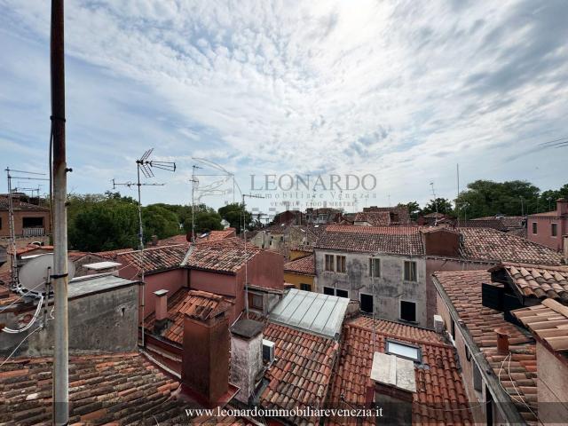 Appartamento in vendita di 130 m² in Via Giuseppe Garibaldi