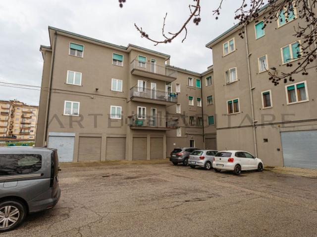 Appartamento in vendita di 130 m² in Via Giuseppe di Vittorio