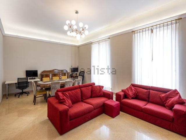 Appartamento in vendita di 130 m² in Via Giuseppe Pecchio, 15