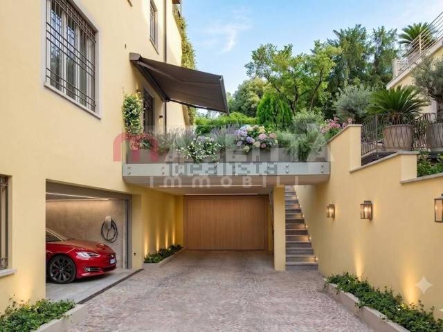 Appartamento in vendita di 130 m² in Via Giuseppe Ragazzoni, 13