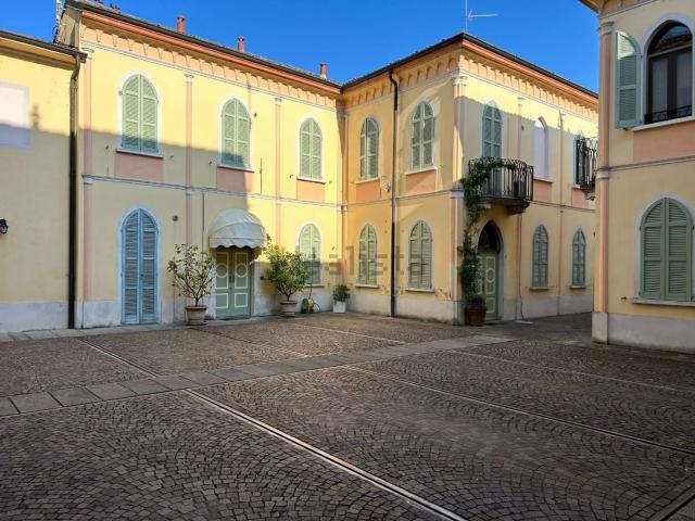 Appartamento in vendita di 130 m² in Via Giuseppe Verdi