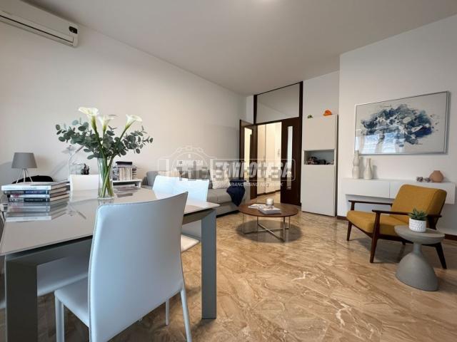 Appartamento in vendita di 130 m² in Via Giacomo Tosi, 4