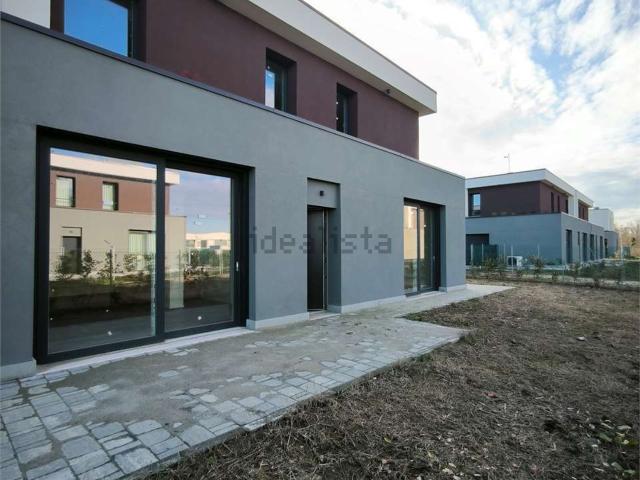 Appartamento in vendita di 130 m² in Via Giacomo Matteotti
