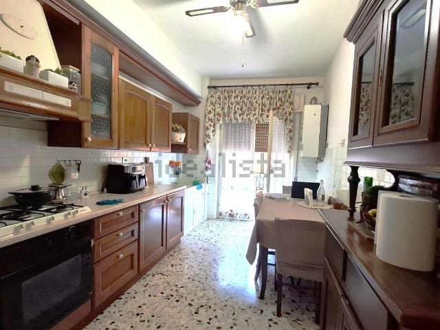 Appartamento in vendita di 130 m² in Via Giacomo Matteotti, 4