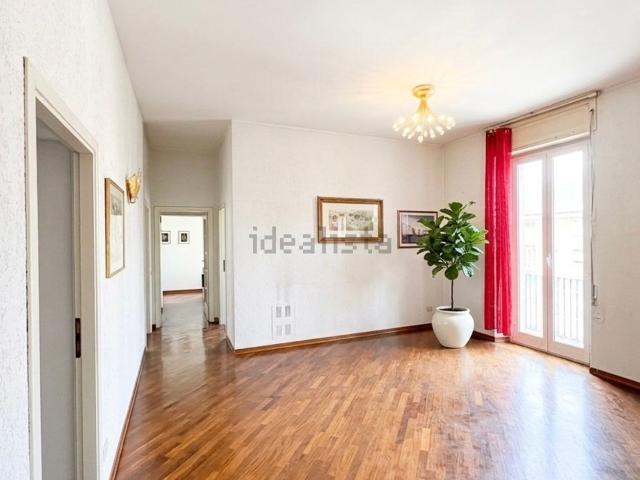 Appartamento in vendita di 130 m² in Via Giambattista Vico, 9