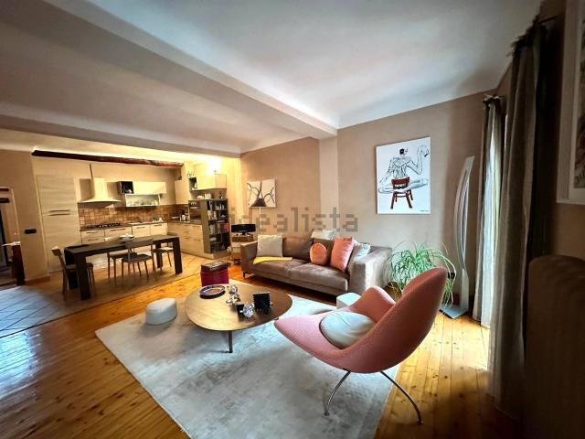 Appartamento in vendita di 130 m² in Via Gian Battista Vico