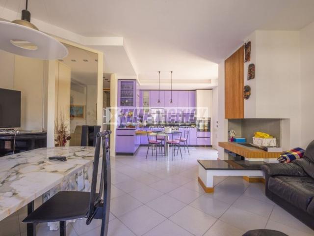 Appartamento in vendita di 130 m² in Via Gioacchino Rossini