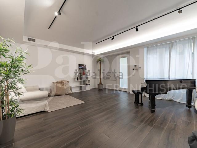 Appartamento in vendita di 130 m² in Via Giorgio Washington, 81